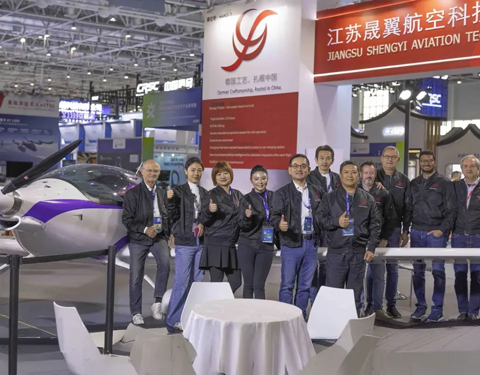 Von Landsberg in die Welt: Elektra Solar hebt ab!