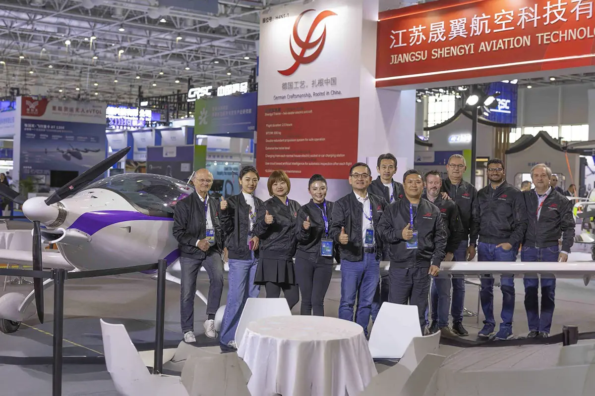 Von Landsberg in die Welt: Elektra Solar hebt ab!