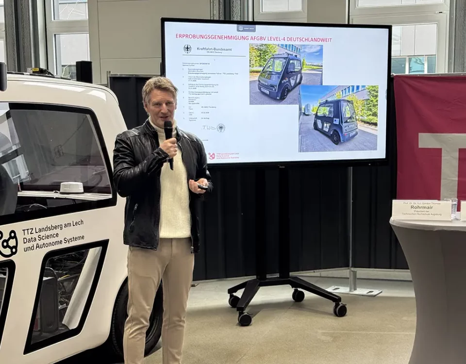TTZ Landsberg erhält bundesweite Level‑4-Genehmigung für die Erprobung autonomer Mini-Busse im ländlichen Raum